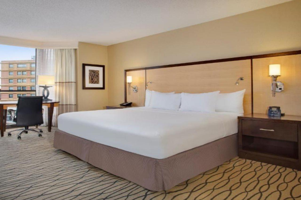 Hotel Hilton Rosemont Chicago O'Hare Exterior foto